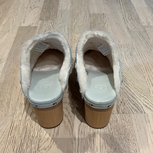 UGG Aubriana - sky blue - size 9 - Picture 7 of 8